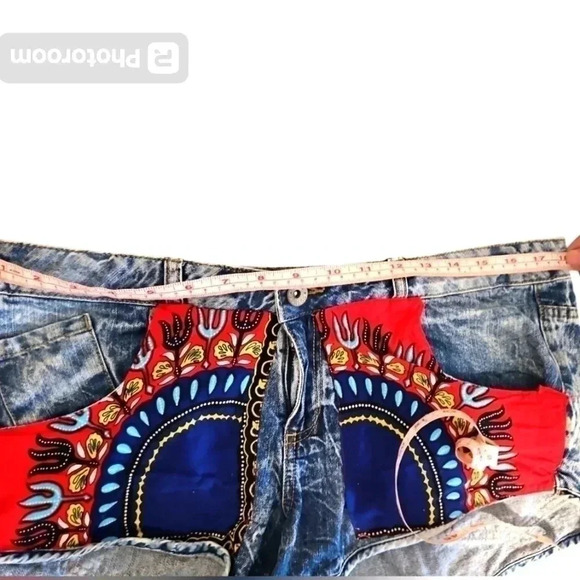 Womens Acid Wash Upcycled Jean Shorts Patch Girl X Press Sz 14 - Picture 2 of 7